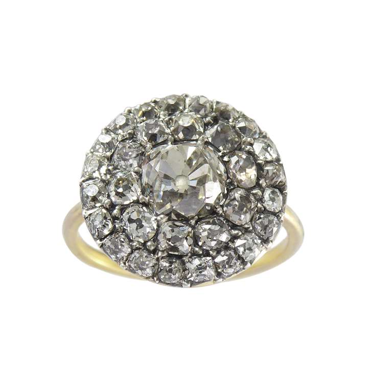 18th century diamond circular cluster ring, c.1790, with a central principal old cut diamond,